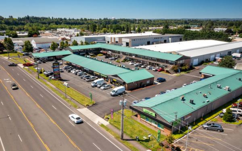 2700 NE Andresen Rd, Vancouver, Washington 98661, 1 Room Rooms,Retail,For Lease,NE Andresen Rd,1289